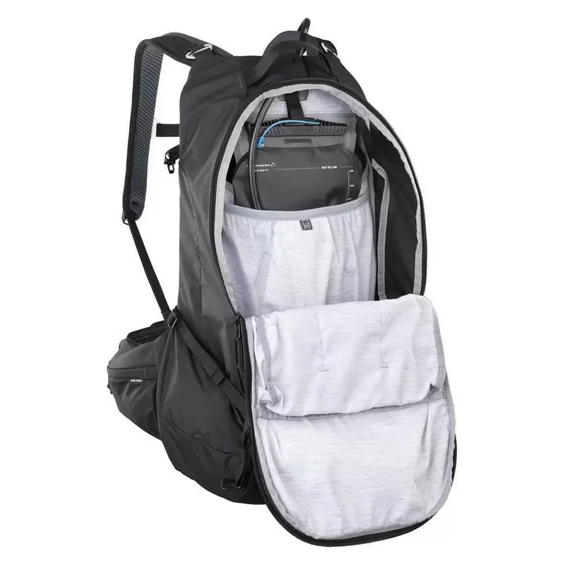 ZAINO Evoc Trail Pro 26 Blackline  black